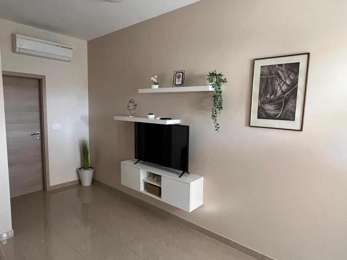 Apartmani Nina I Niko Ugljan Zimmer foto